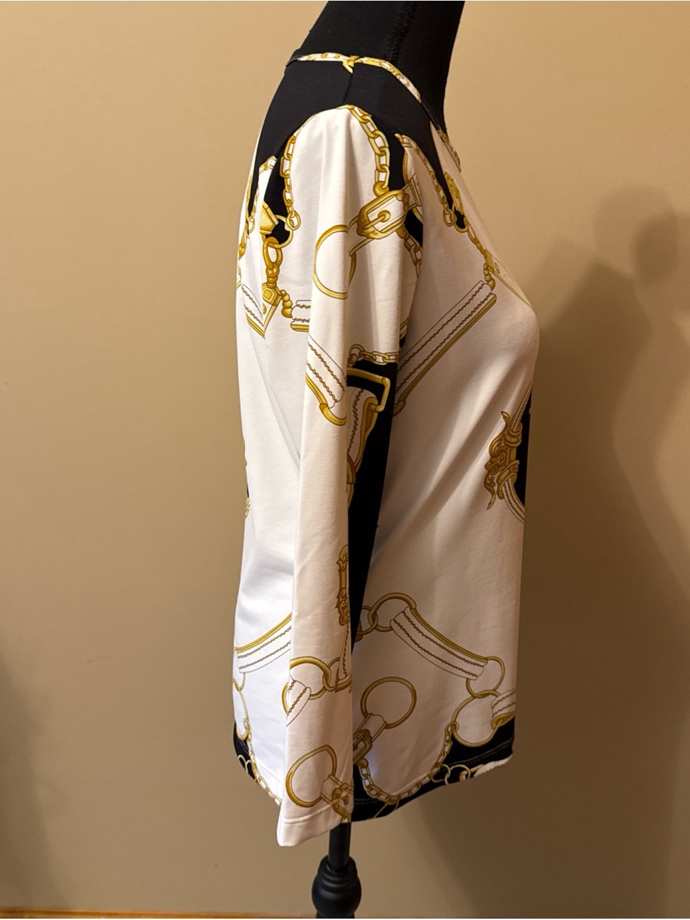 Gold-Accented Black & White Long-Sleeve Tee - Picture 4 of 6